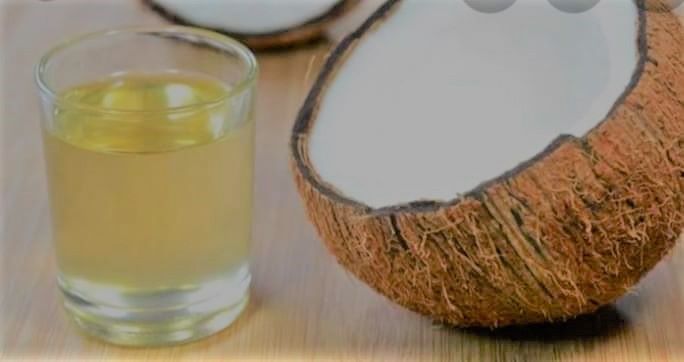 coconut oil for frizzy hair