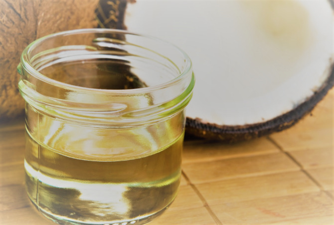 coconut oil cosmetic uses