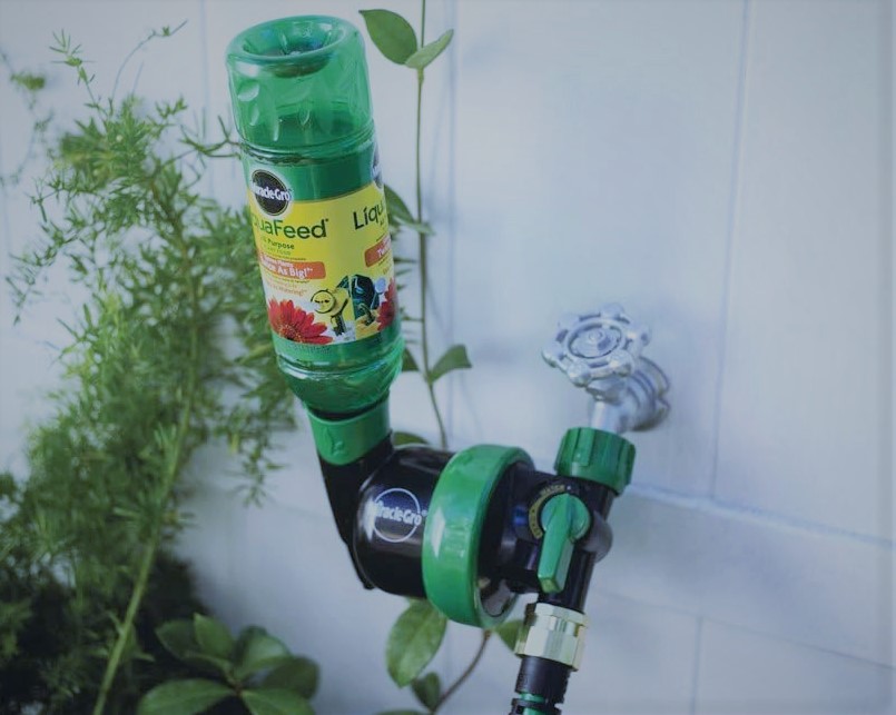 Miracle-Gro Fertilizer Injector