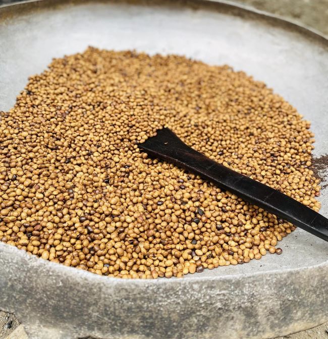Roasting soybean